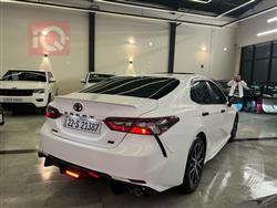 تۆیۆتا کامری